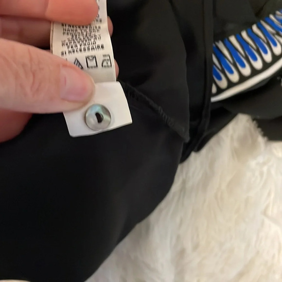 Sleeveless Layered Top SzM - Picture 6 of 7